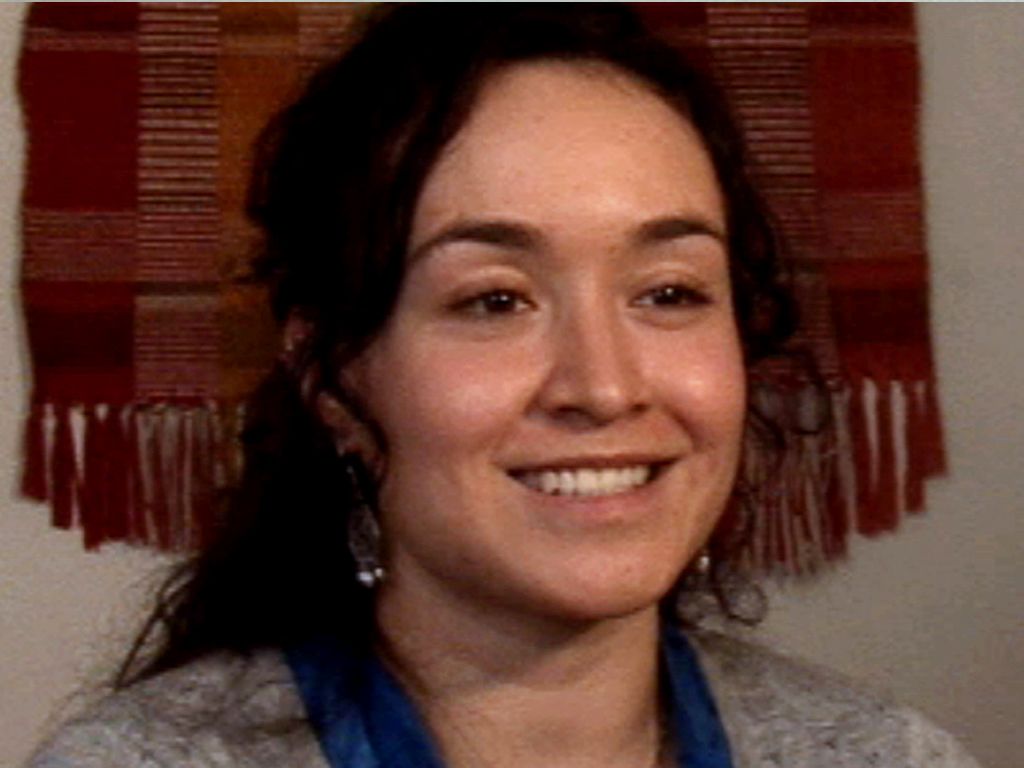 Cover-keeping-in-touch-with-colombian-culture